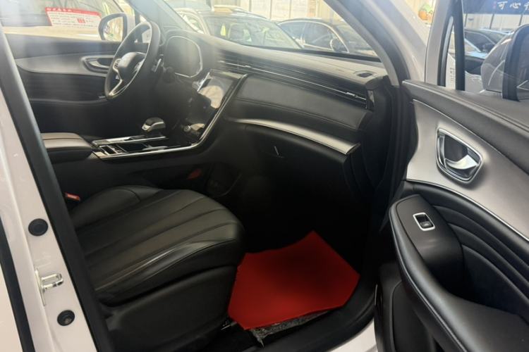 Used Roewe RX5 MAX 2019 400TGI Automatic 4G Connect Luxury Edition Interior 8