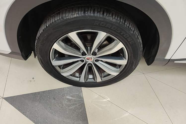 Used Roewe RX5 MAX 2019 300TGI Automatic Intelligent Driving Health Cabin Edition Left Front Wheel Hub
