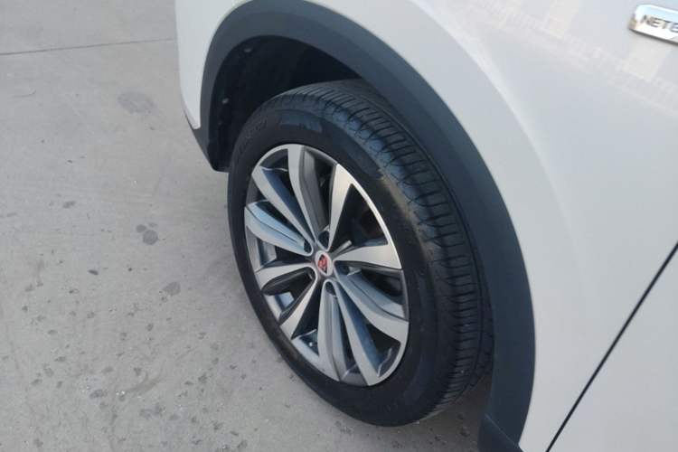 Used Roewe RX5 MAX 2019 300TGI Automatic 4G Connect Luxury Edition Left Front Wheel Hub