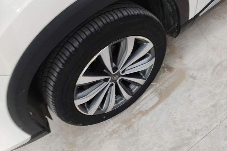 Used Roewe RX5 MAX 2019 400TGI Automatic Smart Cabin Flagship Edition Left Front Wheel Hub
