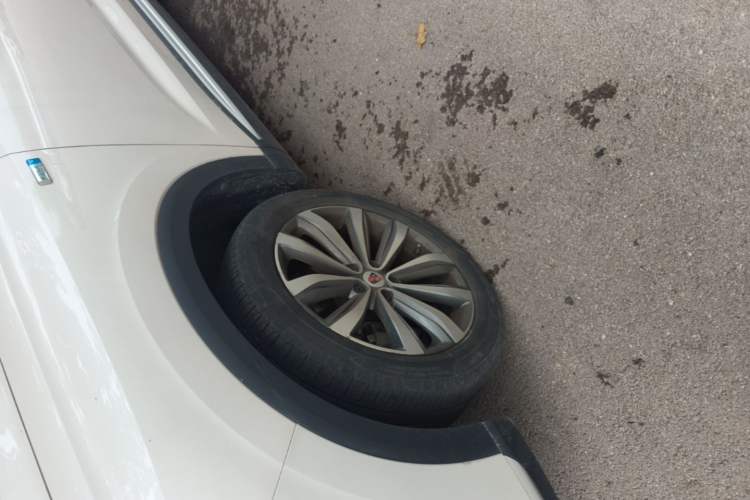 Used Roewe RX5 MAX 2019 300TGI Automatic 4G Connect Luxury Edition Left Front Wheel Hub