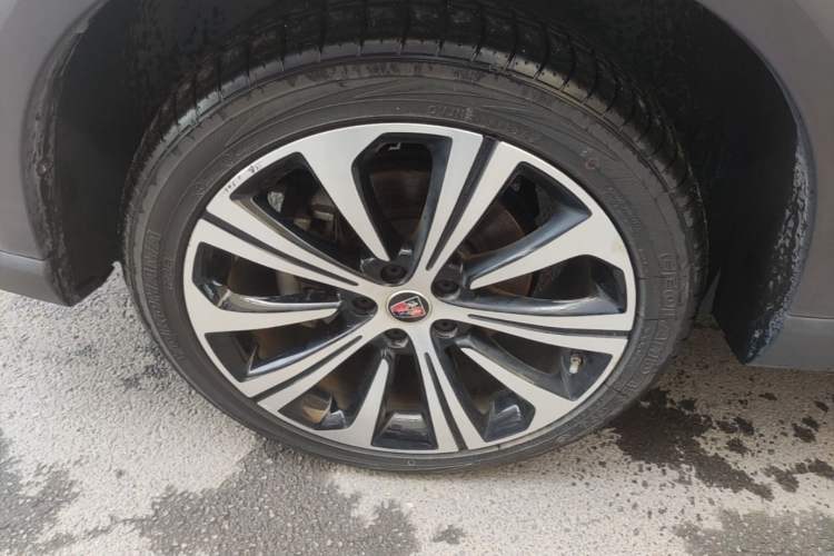 Used Roewe RX5 MAX 2019 300TGI Automatic Smart Cabin Flagship Edition Left Front Wheel Hub