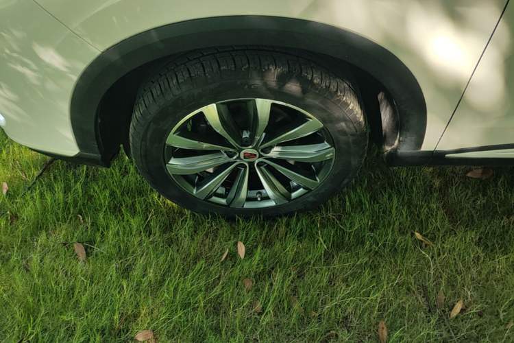 Used Roewe RX5 MAX 2019 300TGI Automatic Intelligent Driving Health Cabin Edition Left Front Wheel Hub