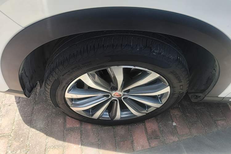 Used Roewe RX5 MAX 2019 300TGI Automatic 4G Connect Luxury Edition Left Front Wheel Hub