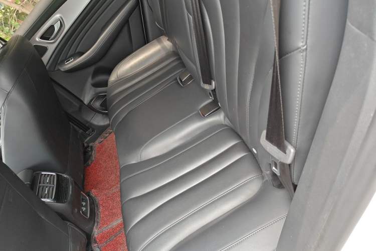 Used Roewe RX5 MAX 2019 300TGI Automatic 4G Connect Luxury Edition Left Rear Seat