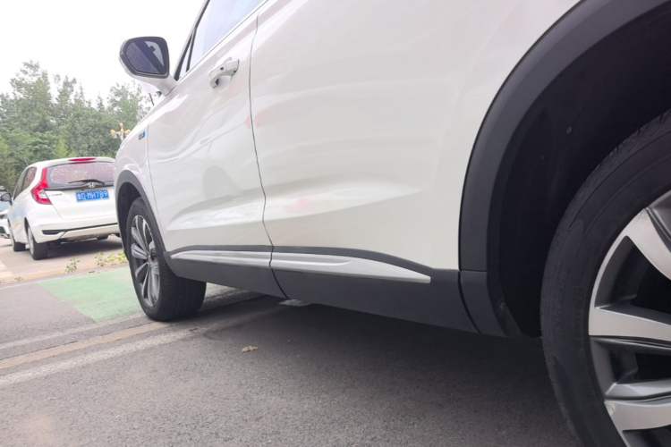 Used Roewe RX5 MAX 2019 300TGI Automatic 4G Connect Luxury Edition Left Side Sill