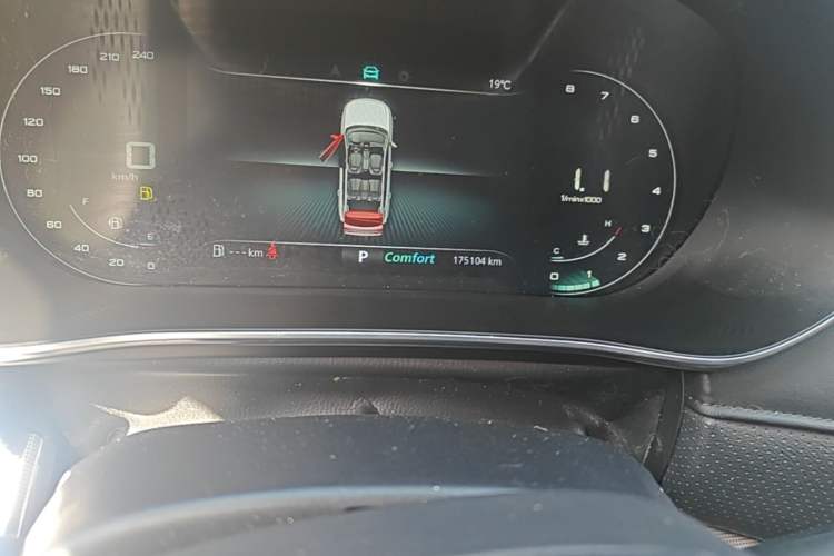 Used Roewe RX5 MAX 2019 300TGI Automatic Smart Cabin Luxury Edition Odometer Close Up