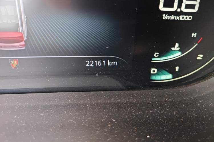 Used Roewe RX5 MAX 2019 300TGI Manual 4G Connect Luxury Edition Odometer Close Up
