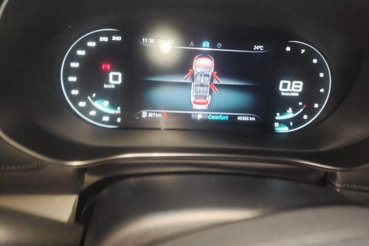 Used Roewe RX5 MAX 2019 300TGI Automatic Smart Cabin Luxury Edition Odometer Close Up