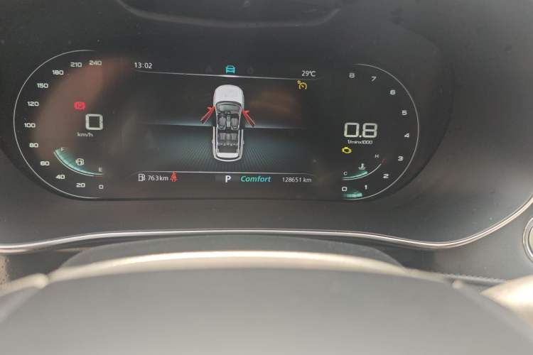 Used Roewe RX5 MAX 2019 300TGI Automatic 4G Connect Luxury Edition Odometer Close Up