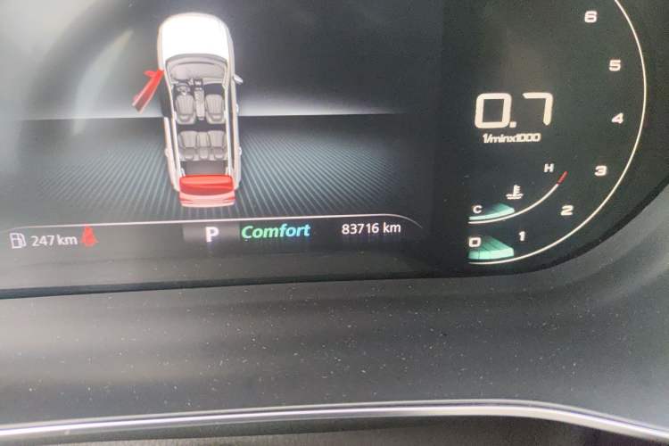 Used Roewe RX5 MAX 2019 300TGI Automatic Smart Cabin Luxury Edition Odometer Close Up