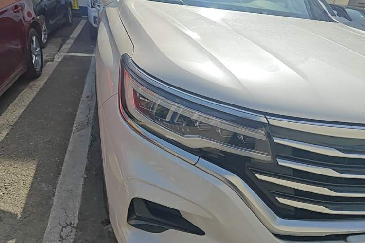 Used Roewe RX5 MAX 2019 300TGI Automatic Smart Cabin Luxury Edition Right Front Headlight