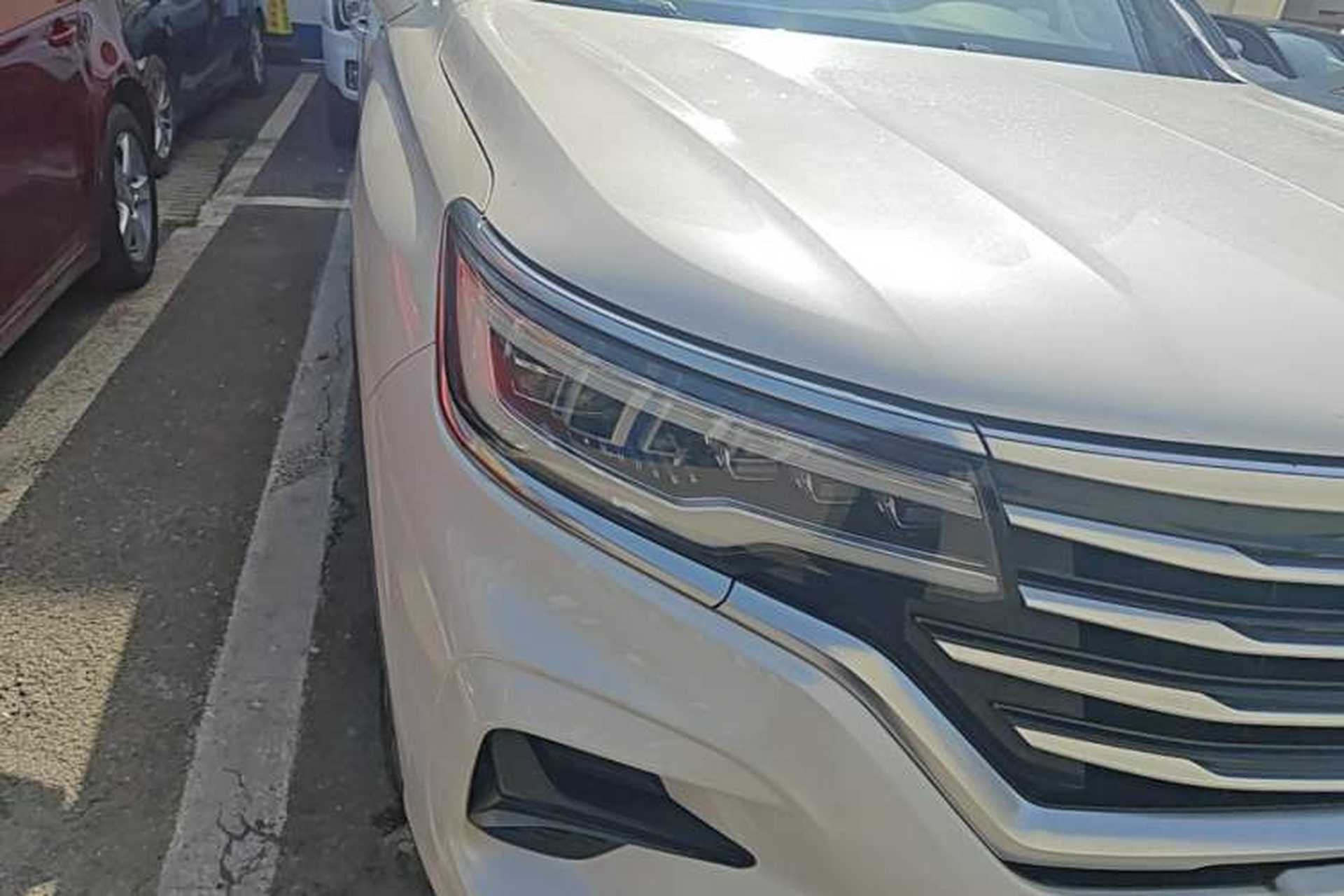 Used Roewe RX5 MAX 2019 300TGI Automatic Smart Cabin Luxury Edition Right Front Headlight