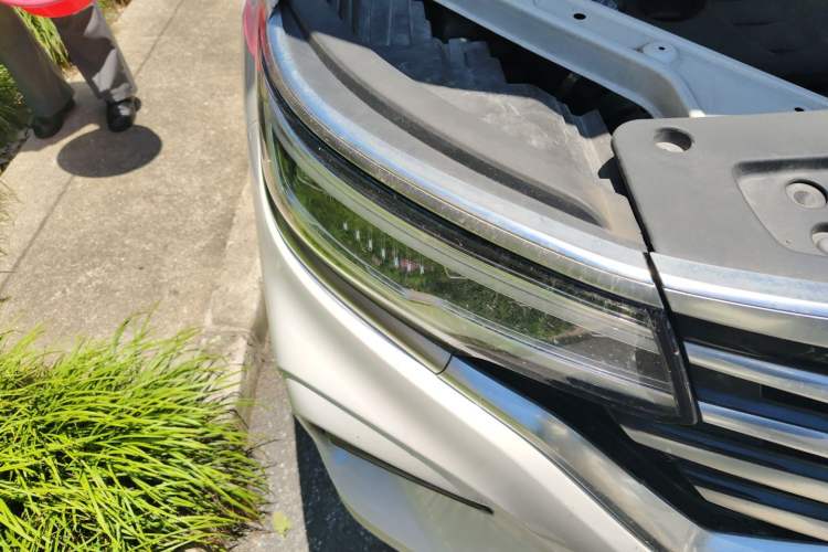 Used Roewe RX5 MAX 2019 300TGI Automatic Smart Cabin Luxury Edition Right Front Headlight