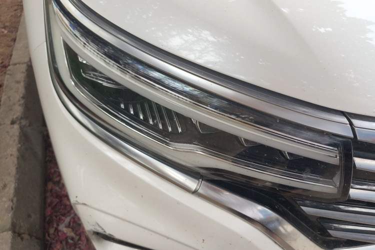 Used Roewe RX5 MAX 2019 300TGI Automatic 4G Connect Luxury Edition Right Front Headlight