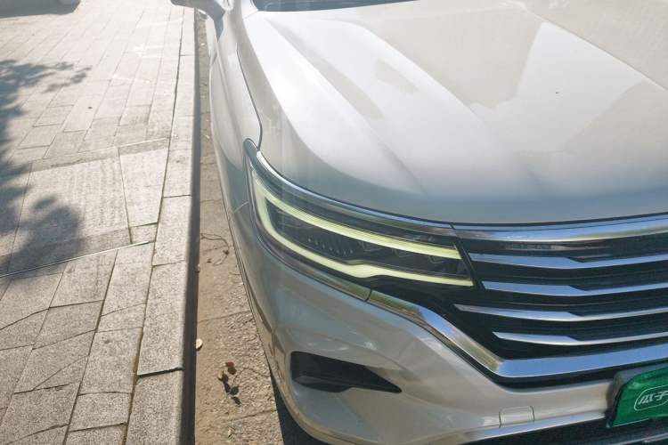 Used Roewe RX5 MAX 2019 300TGI Automatic Smart Cabin Luxury Edition Right Front Headlight