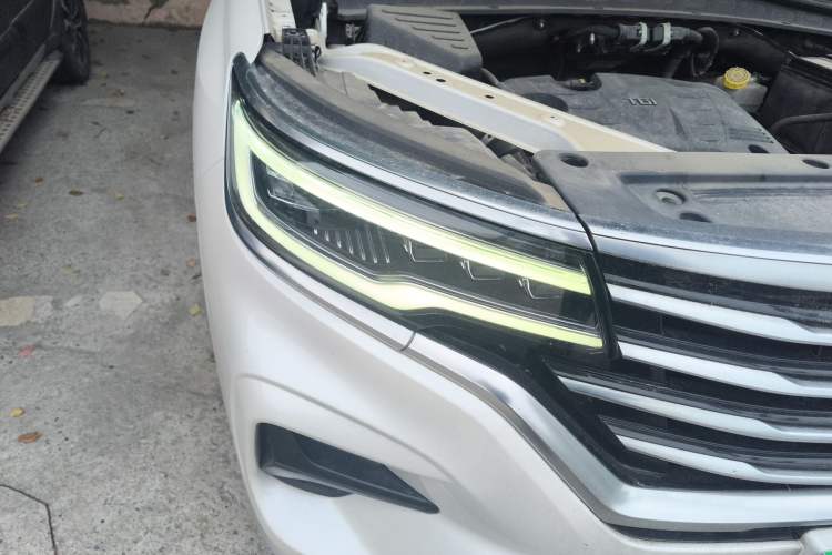 Used Roewe RX5 MAX 2019 300TGI Automatic 4G Connect Luxury Edition Right Front Headlight