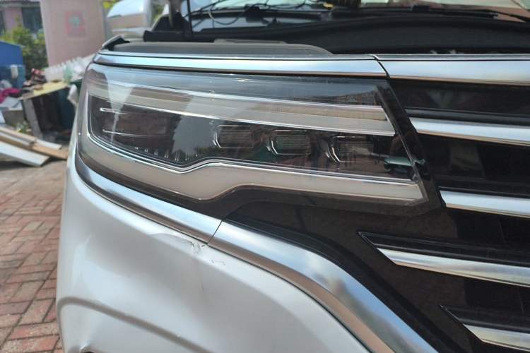 Used Roewe RX5 MAX 2019 300TGI Automatic Smart Cabin Flagship Edition Right Front Headlight
