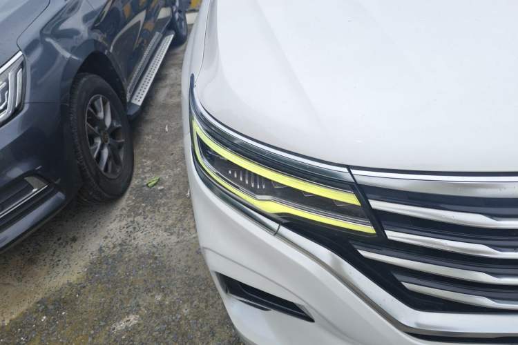Used Roewe RX5 MAX 2019 300TGI Automatic Smart Cabin Luxury Edition Right Front Headlight