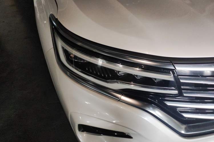 Used Roewe RX5 MAX 2019 300TGI Automatic 4G Connect Luxury Edition Right Front Headlight