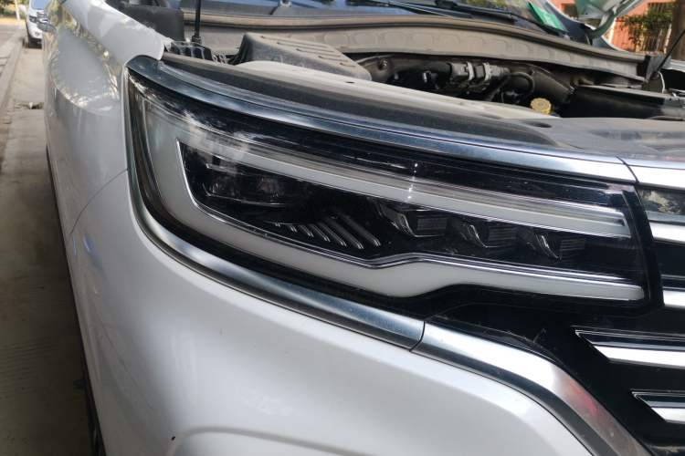 Used Roewe RX5 MAX 2019 300TGI Automatic 4G Connect Luxury Edition Right Front Headlight