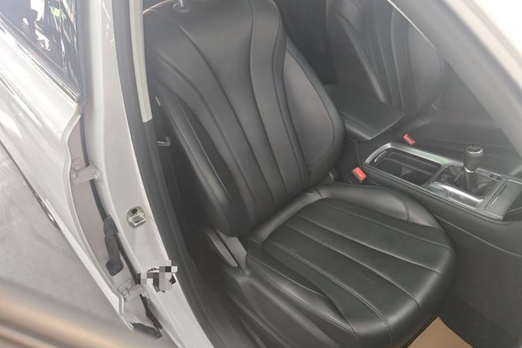 Used Roewe RX5 MAX 2019 300TGI Manual 4G Connect Luxury Edition Right Front Seat