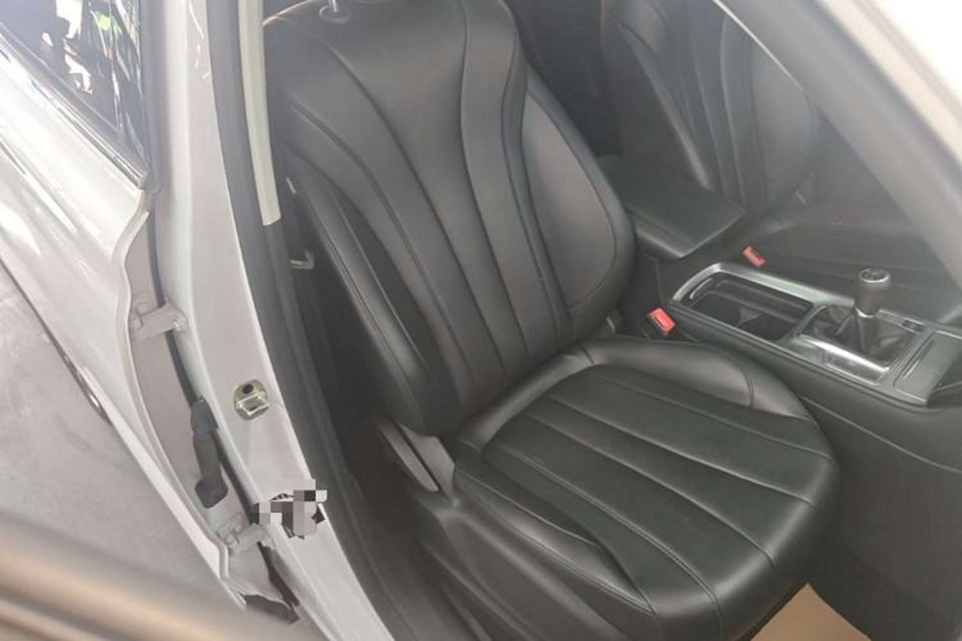 Used Roewe RX5 MAX 2019 300TGI Manual 4G Connect Luxury Edition Right Front Seat