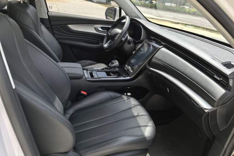 Used Roewe RX5 MAX 2019 300TGI Automatic 4G Connect Luxury Edition Right Front Seat