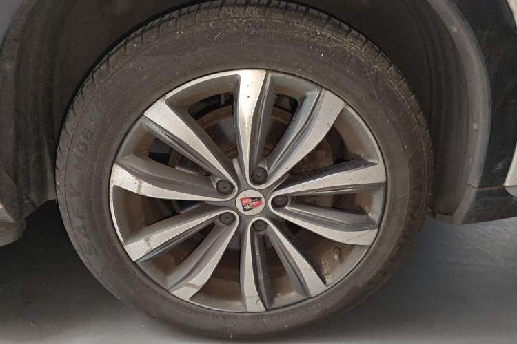 Used Roewe RX5 MAX 2019 300TGI Automatic Intelligent Driving Health Cabin Edition Right Front Wheel Hub