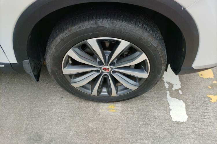Used Roewe RX5 MAX 2019 300TGI Automatic Smart Cabin Luxury Edition Right Front Wheel Hub
