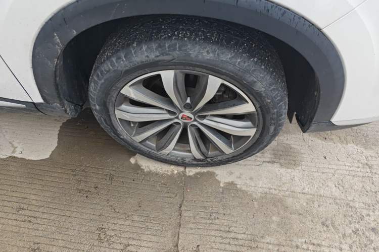Used Roewe RX5 MAX 2019 300TGI Automatic Smart Cabin Flagship Edition Right Front Wheel Hub