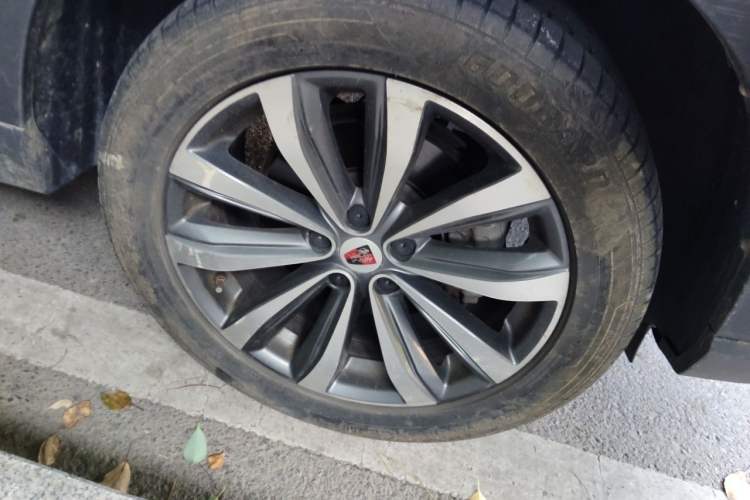 Used Roewe RX5 MAX 2019 300TGI Automatic 4G Connect Luxury Edition Right Front Wheel Hub