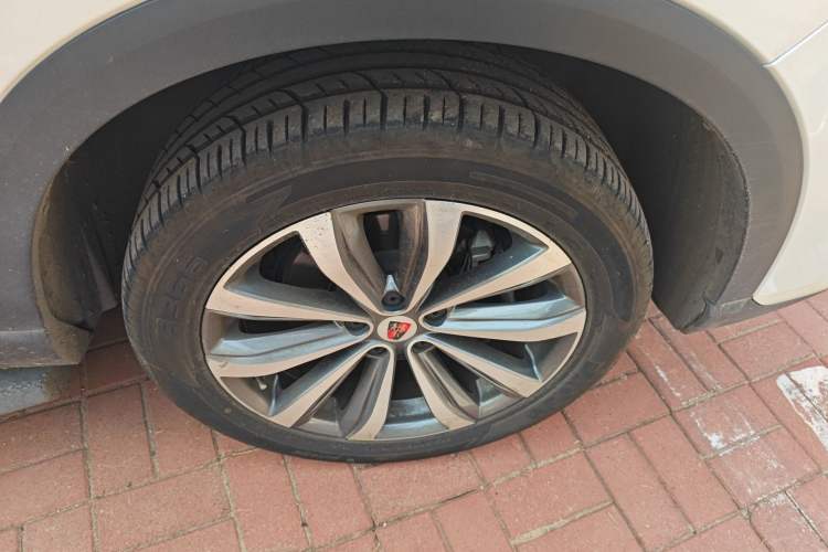 Used Roewe RX5 MAX 2019 400TGI Automatic Smart Cabin Luxury Edition Right Front Wheel Hub