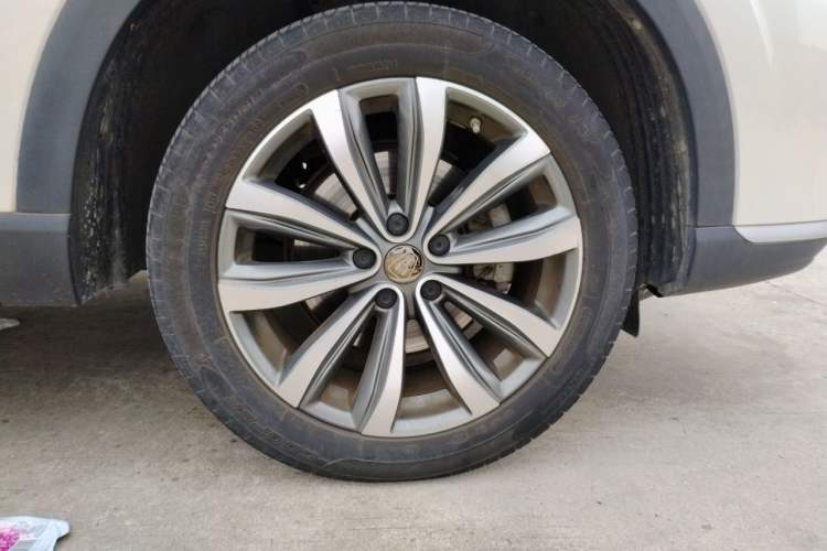 Used Roewe RX5 MAX 2019 300TGI Automatic Intelligent Driving Health Cabin Edition Right Front Wheel Hub