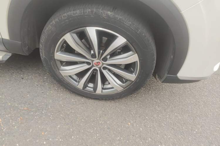 Used Roewe RX5 MAX 2019 300TGI Automatic Smart Cabin Luxury Edition Right Front Wheel Hub