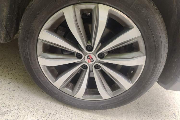 Used Roewe RX5 MAX 2019 300TGI Automatic Smart Cabin Flagship Edition Right Front Wheel Hub