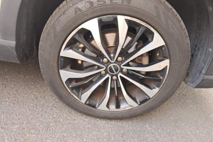 Used Roewe RX5 MAX 2019 300TGI Automatic 4G Connect Luxury Edition Right Front Wheel Hub