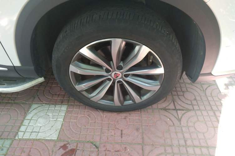 Used Roewe RX5 MAX 2019 400TGI Automatic 4G Connect Luxury Edition Right Front Wheel Hub