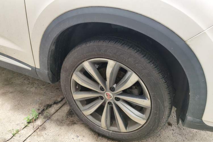 Used Roewe RX5 MAX 2019 300TGI Automatic 4G Connect Luxury Edition Right Front Wheel Hub