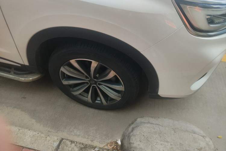 Used Roewe RX5 MAX 2019 400TGI Automatic Smart Cabin Flagship Edition Right Front Wheel Hub