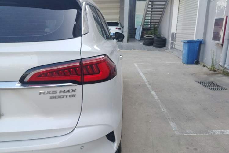 Used Roewe RX5 MAX 2019 300TGI Automatic 4G Connect Luxury Edition Right Rear Taillight