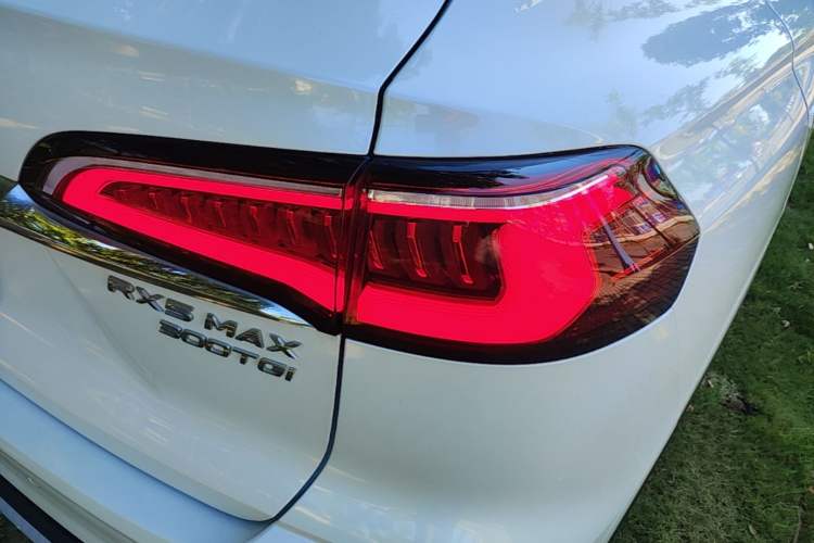 Used Roewe RX5 MAX 2019 300TGI Automatic Intelligent Driving Health Cabin Edition Right Rear Taillight