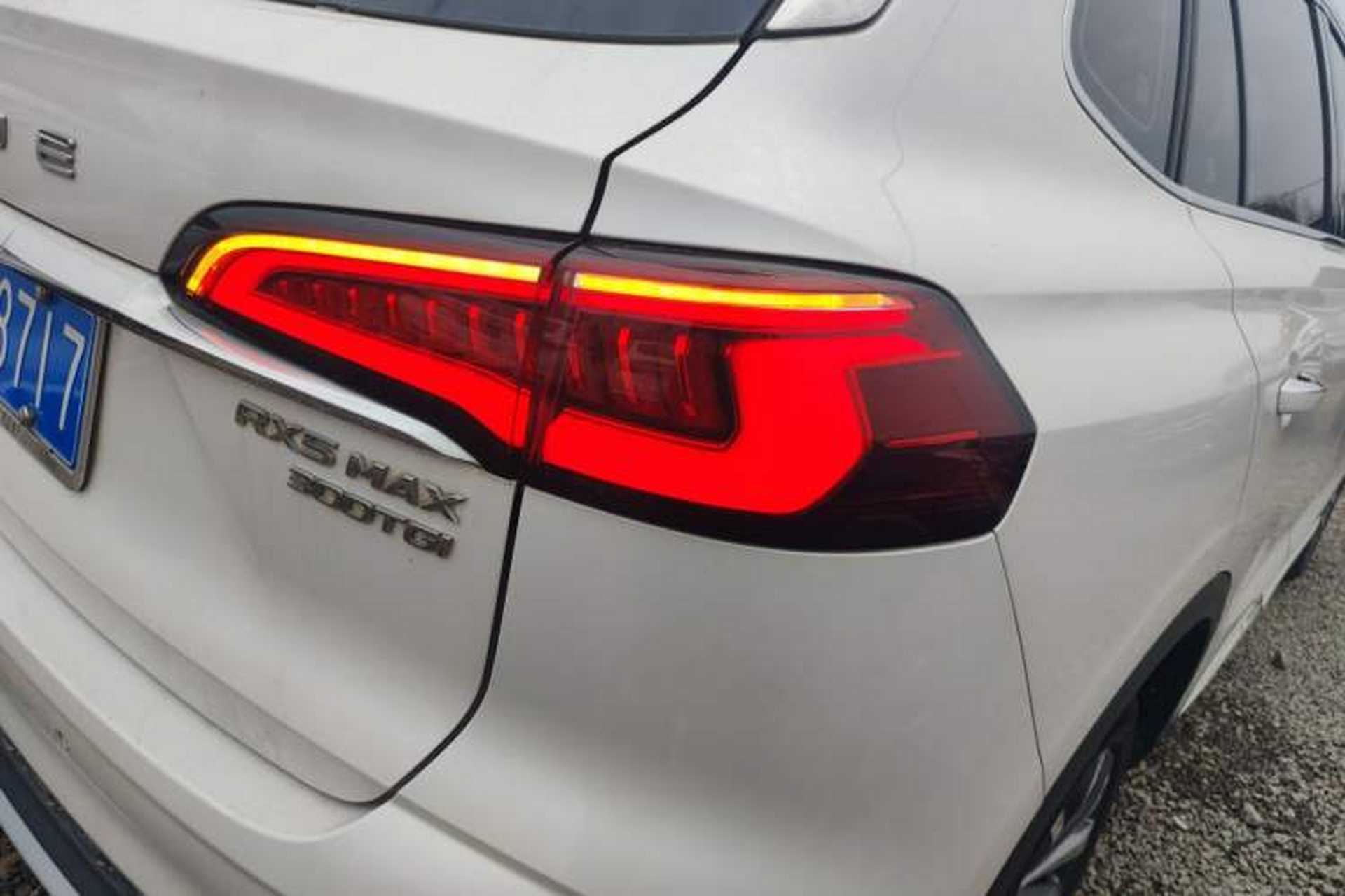 Used Roewe RX5 MAX 2019 300TGI Automatic 4G Connect Luxury Edition Right Rear Taillight