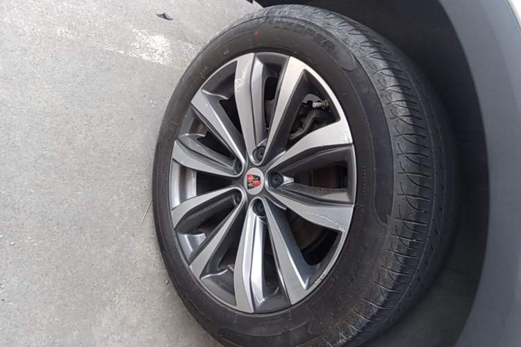 Used Roewe RX5 MAX 2019 300TGI Automatic 4G Connect Luxury Edition Right Rear Wheel Hub