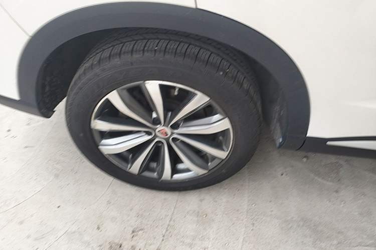 Used Roewe RX5 MAX 2019 300TGI Automatic 4G Connect Luxury Edition Right Rear Wheel Hub