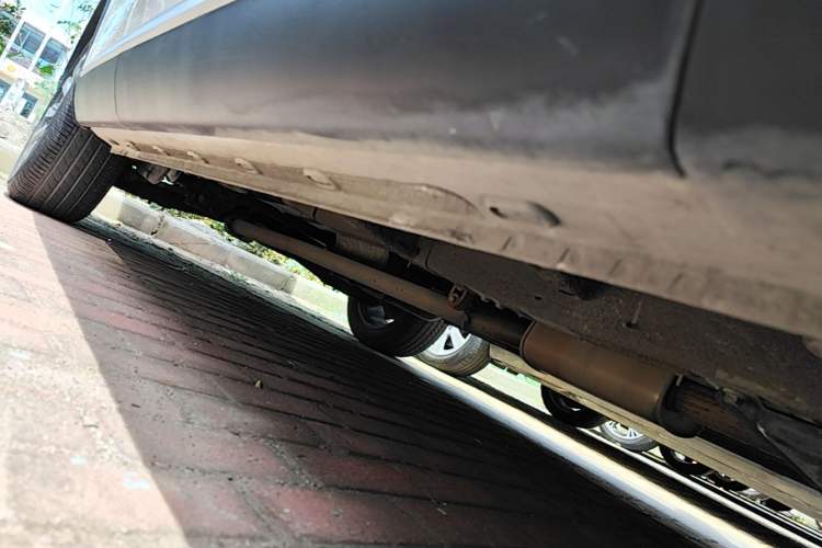 Used Roewe RX5 MAX 2019 300TGI Automatic 4G Connect Luxury Edition Right Side Sill