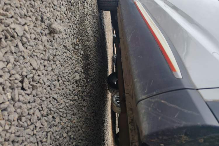 Used Roewe RX5 MAX 2019 300TGI Automatic 4G Connect Luxury Edition Right Side Sill