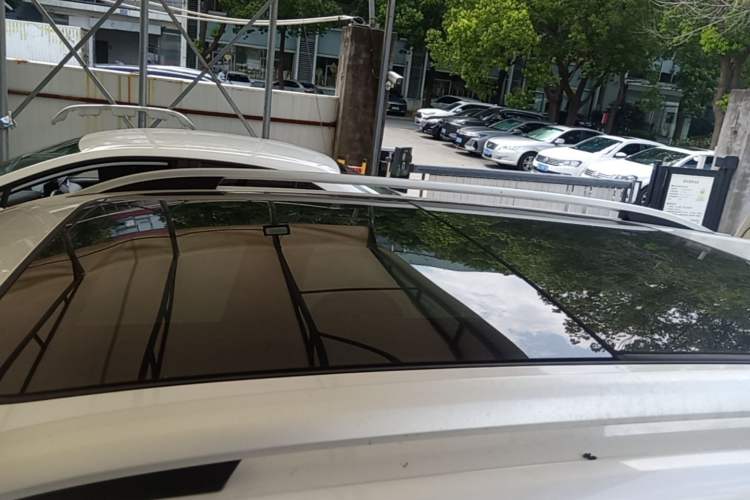 Used Roewe RX5 MAX 2019 300TGI Automatic 4G Connect Luxury Edition Roof