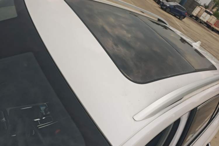 Used Roewe RX5 MAX 2019 300TGI Automatic Smart Cabin Flagship Edition Roof