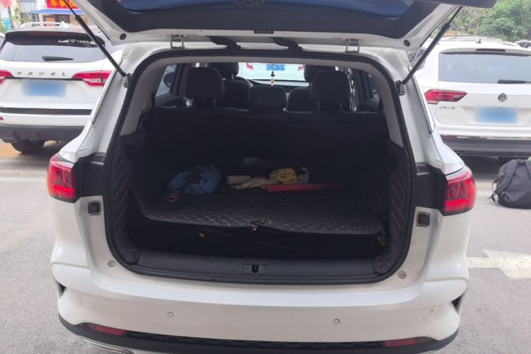Used Roewe RX5 MAX 2019 300TGI Automatic 4G Connect Luxury Edition Trunk